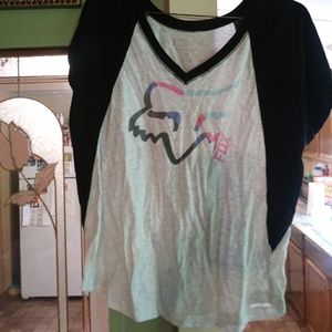 Women's Medium Fox T Shrit